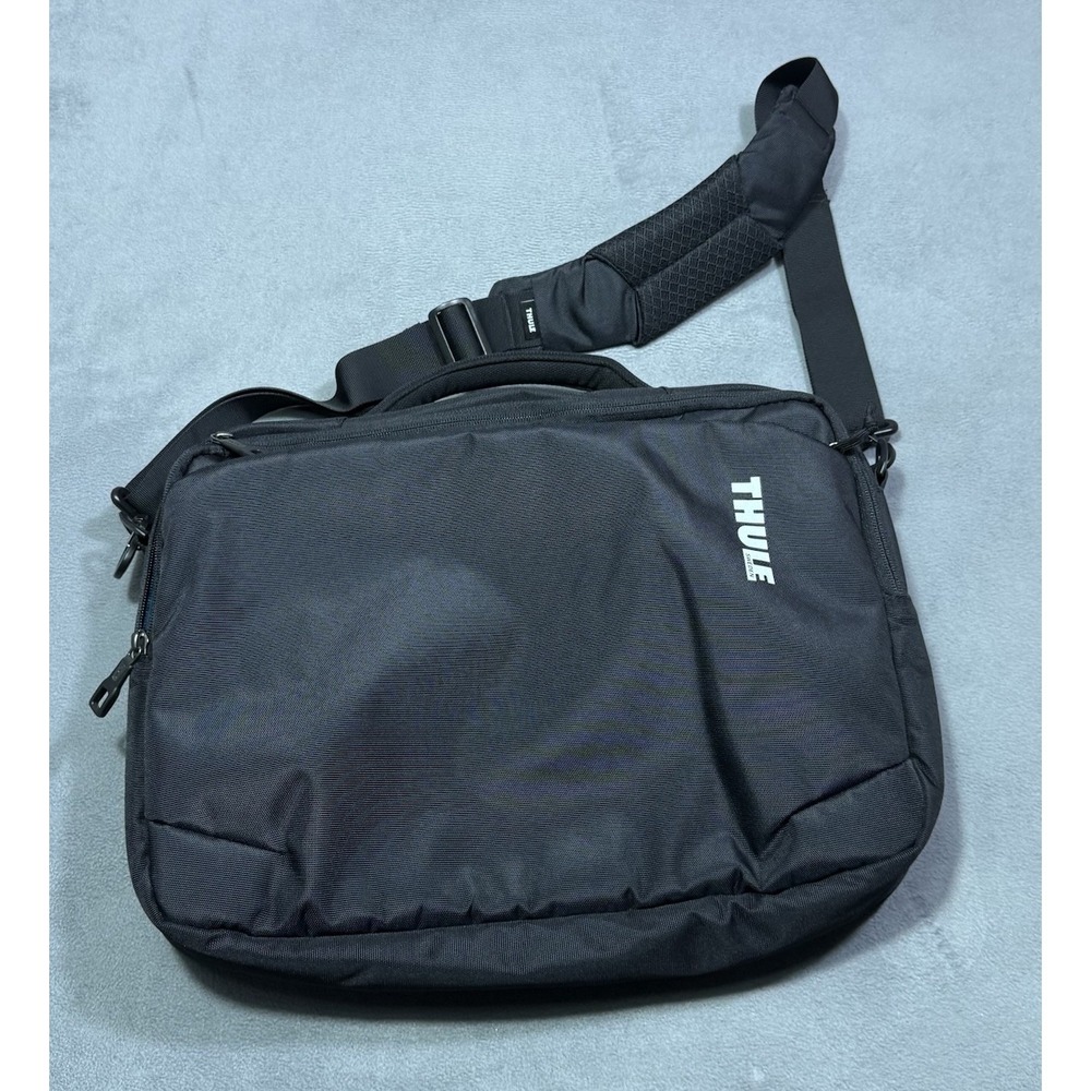 Thule Subterra 15.6 Laptop Messenger Briefcase Shoulder Bag Black Travel Utility